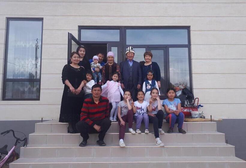 پانسیون Traveller