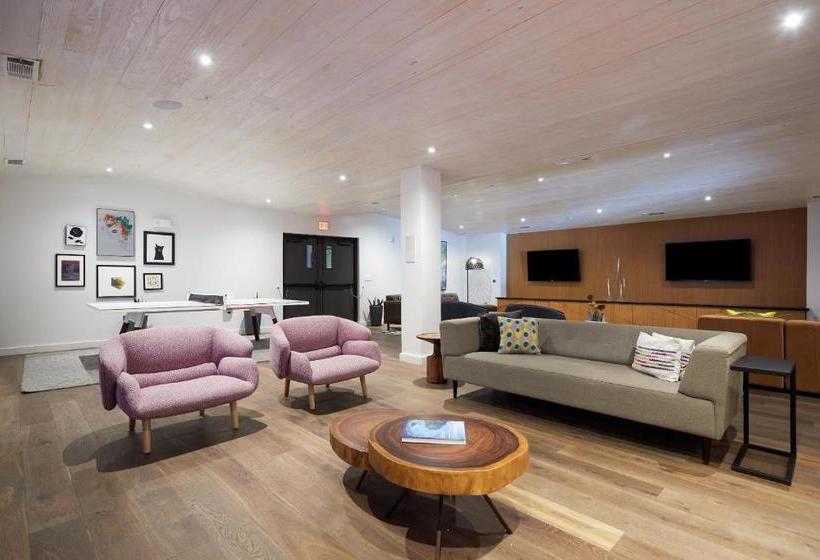 Sonder At La Villita