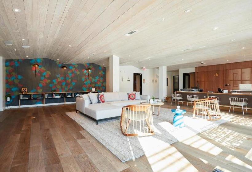 Sonder At La Villita