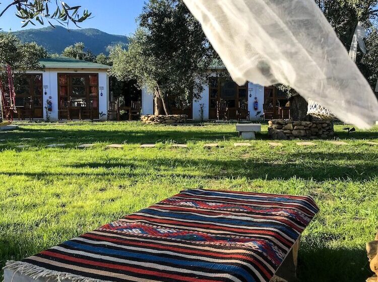 هتل Yiva Kazdağları