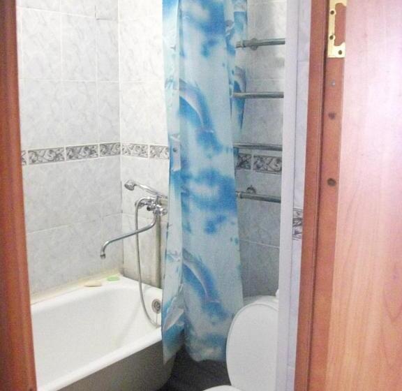 هاستل B&b Aktau не отель