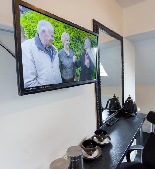 Общежитие Fenham Hotel Express