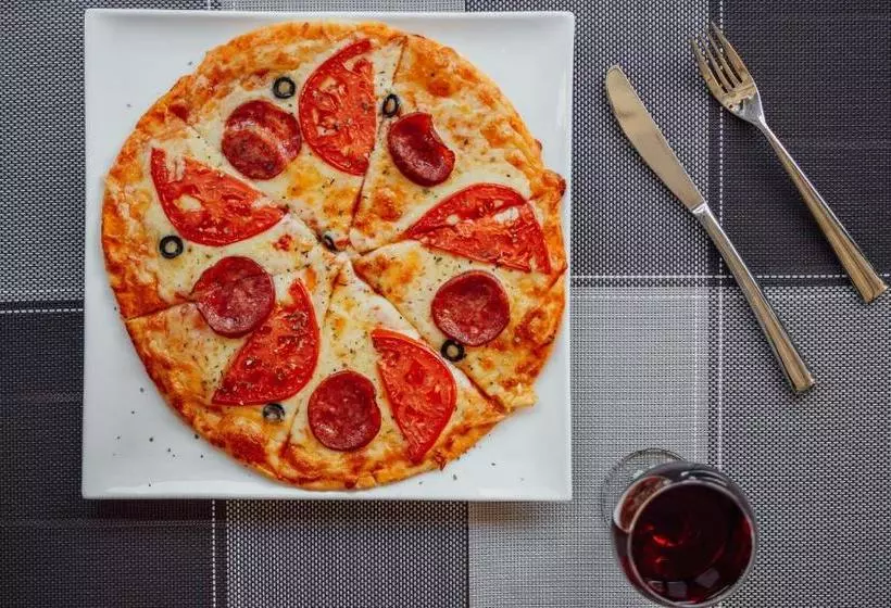 Megapolis Hotel Shymkent