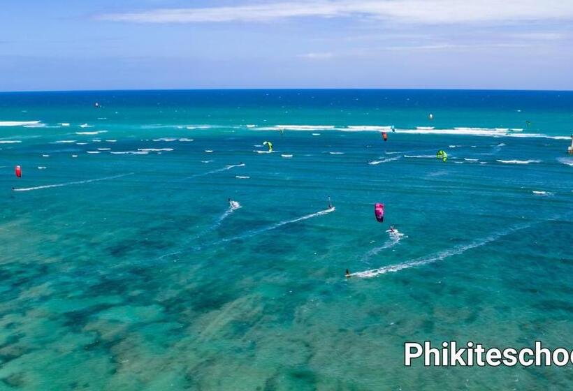 Hotel Phi Kite School