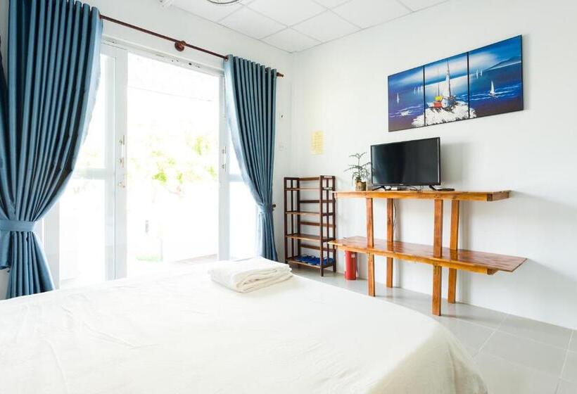 Hotel Phi Kite School