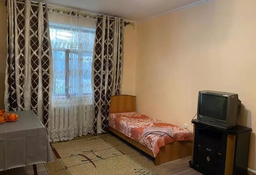 پانسیون Guest House Vip