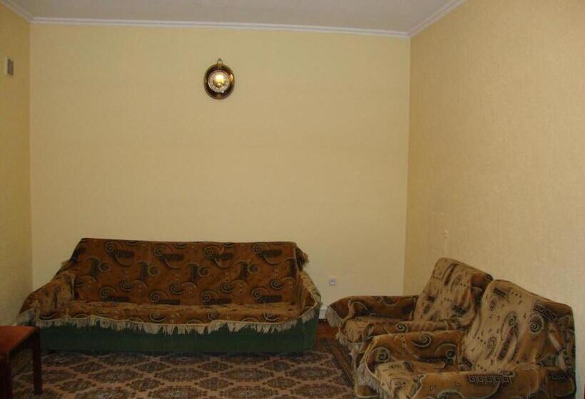 پانسیون Guest House Vip