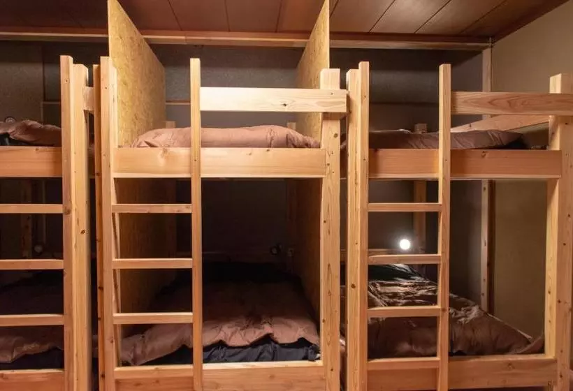 ペンション Hostel Perch