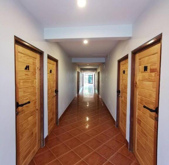 膳宿费 Pakarang Resort