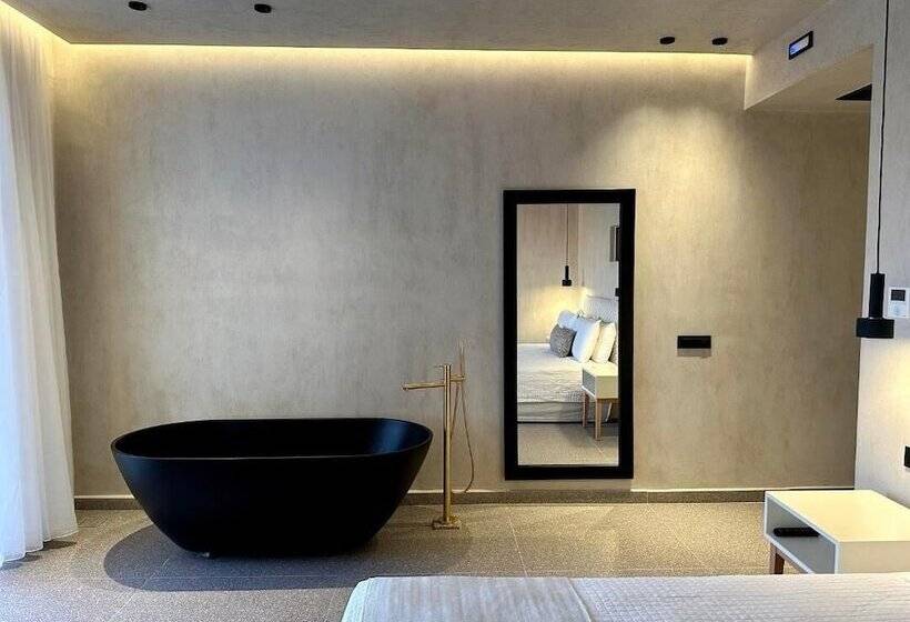 Pensão Damigos Caldera World