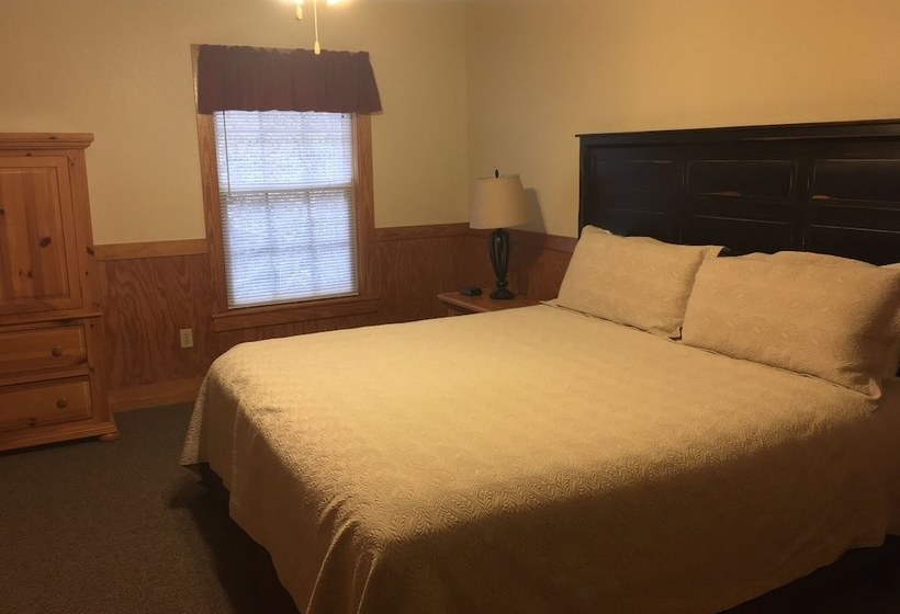 Cherry Blossom 11   Three Bedroom Chalet