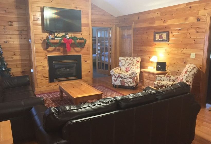 Cherry Blossom 11   Three Bedroom Chalet