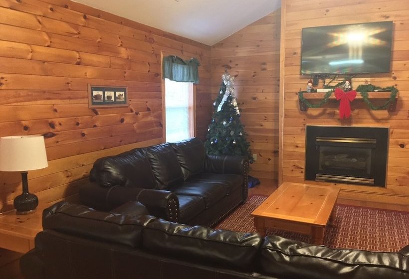 Cherry Blossom 11   Three Bedroom Chalet