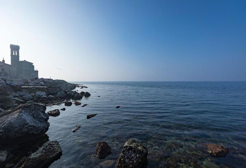 پانسیون Korala Apartments