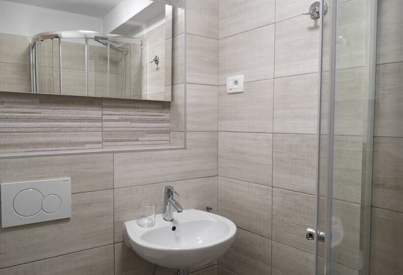 پانسیون Korala Apartments