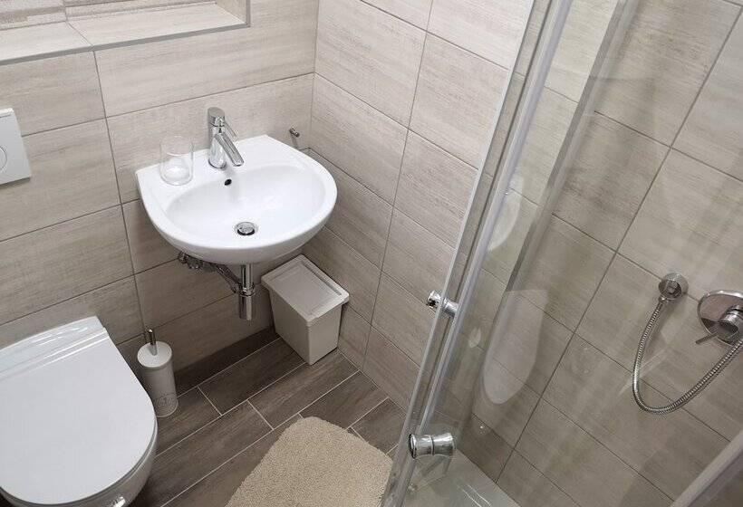 پانسیون Korala Apartments