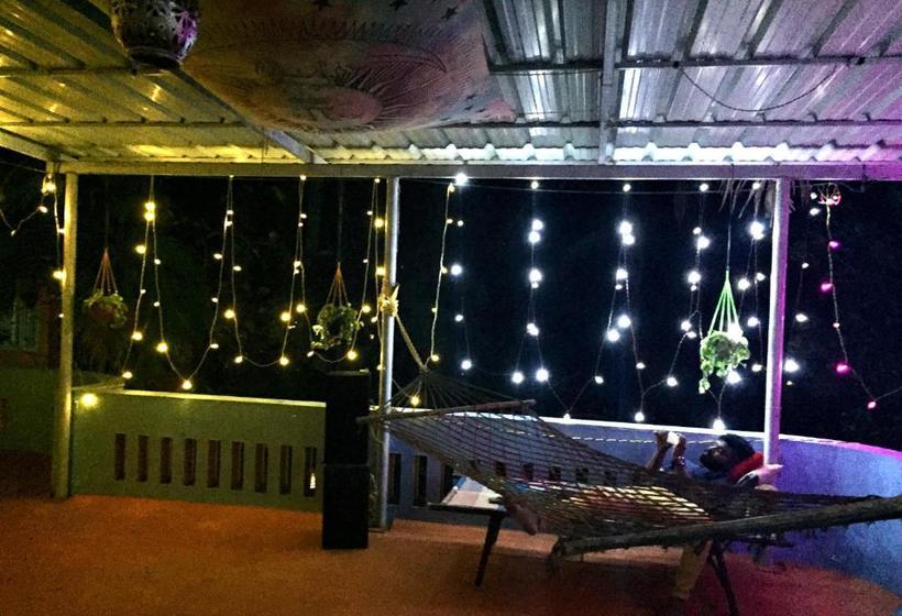 הוסטל Aryavilla Heritage Villa