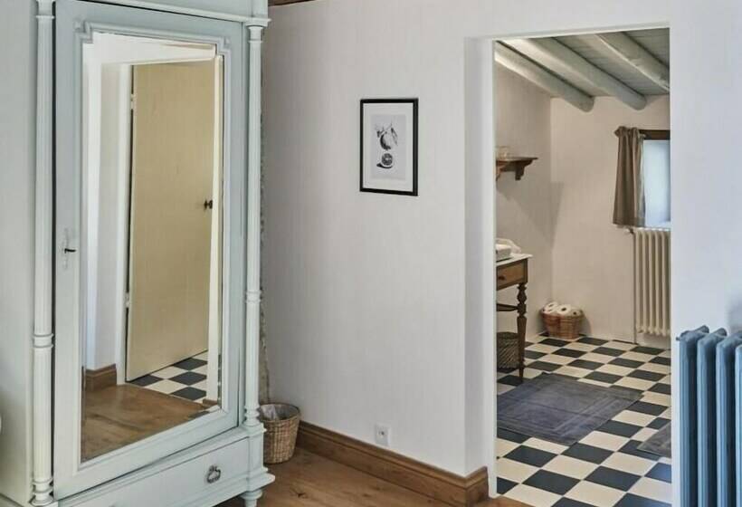 بنسيون Gite La Cour Du Marronnier