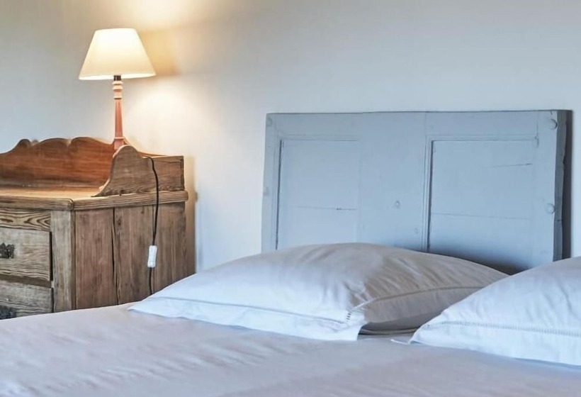 بنسيون Gite La Cour Du Marronnier