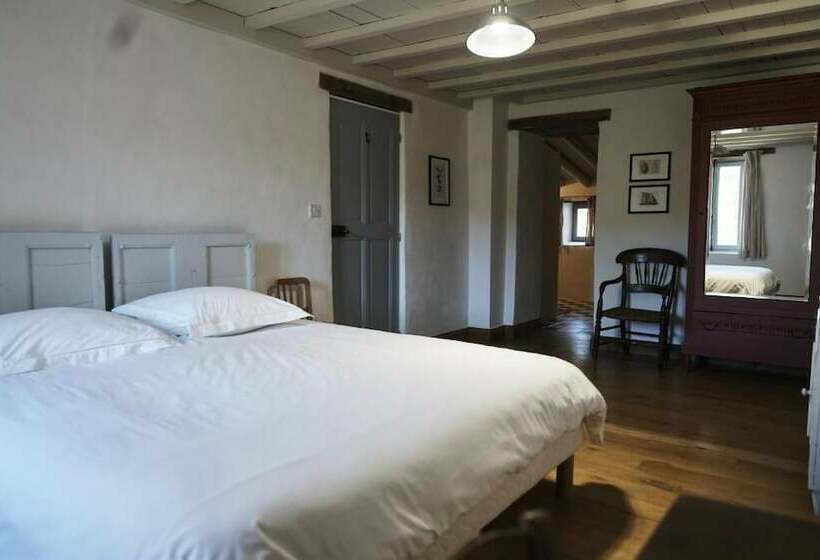 بنسيون Gite La Cour Du Marronnier