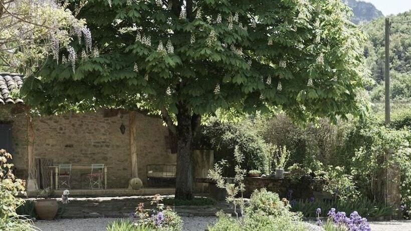 بنسيون Gite La Cour Du Marronnier