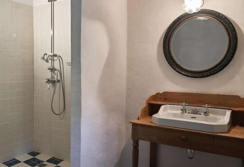 بنسيون Gite La Cour Du Marronnier