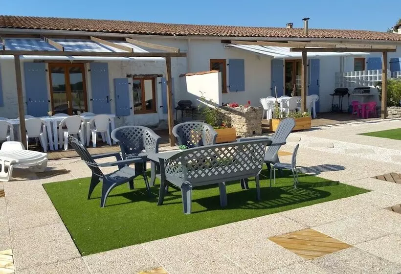 Majatalo Gite La Grange   Logis De La Croix