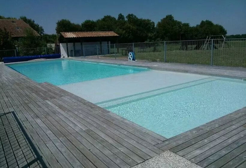 Majatalo Gite La Grange   Logis De La Croix