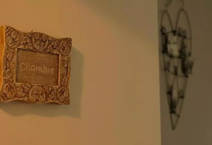 Aamiaismajoitus (B&B) Chambres D Hôtes L Ecrin Des Saveurs