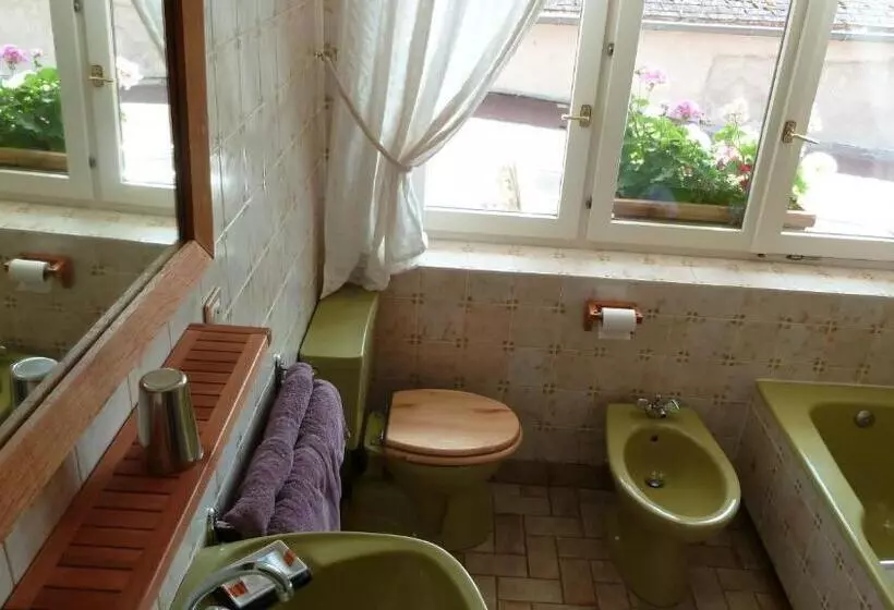 Aamiaismajoitus (B&B) Chambres D Hôtes L Ecrin Des Saveurs