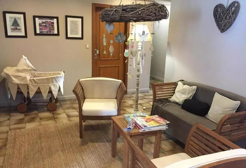 Aamiaismajoitus (B&B) Chambres D Hôtes L Ecrin Des Saveurs