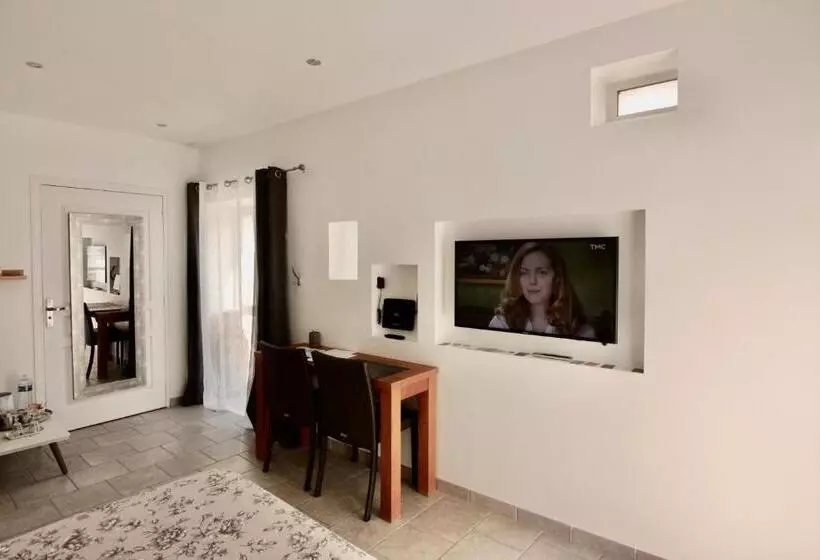 Aamiaismajoitus (B&B) Chambre Pomme Cannelle Premium Aux Portes De Bayeux Normandie 2 Pers