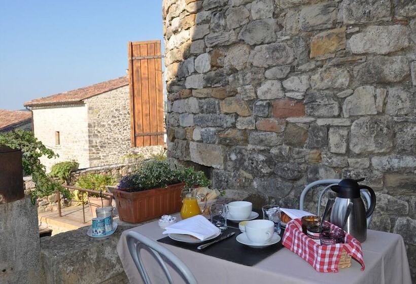 مبيت وإفطار Château De Bessas