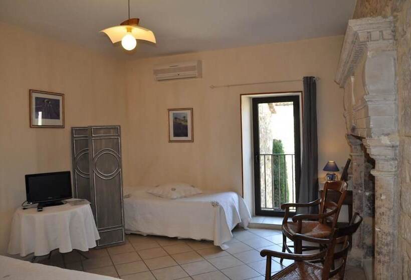 مبيت وإفطار Château De Bessas