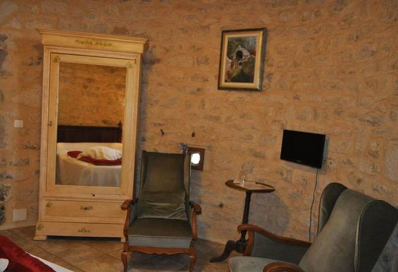 مبيت وإفطار Château De Bessas