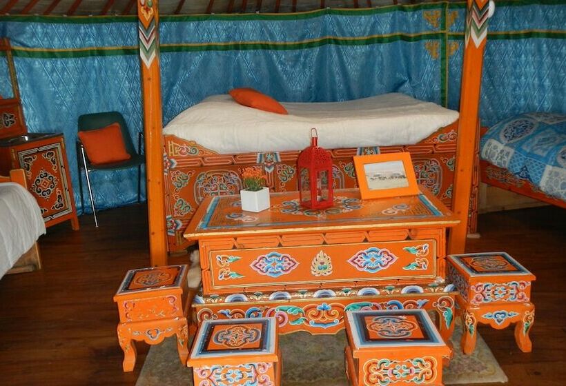 בית מלון כפרי Les Yourtes à La Ferme Des Epis