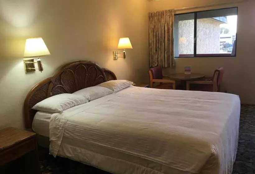 Retkeilymaja Grand Inn財神客棧