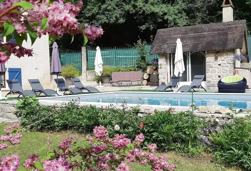 Aamiaismajoitus (B&B) Moulin De Bénédicty