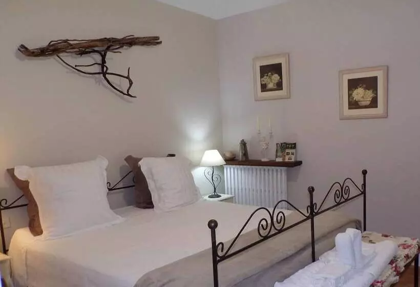 Aamiaismajoitus (B&B) Moulin De Bénédicty