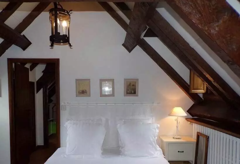 Aamiaismajoitus (B&B) Moulin De Bénédicty