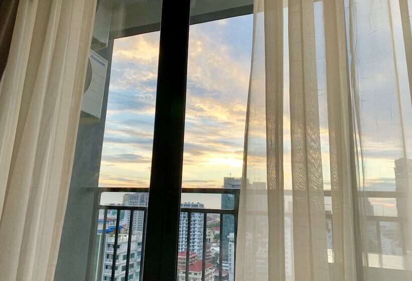 The View Serviced Residence 豪景日式酒店公寓