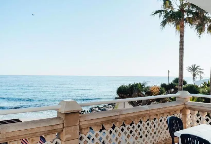 여관 Apartamentos Punta Prima Beach