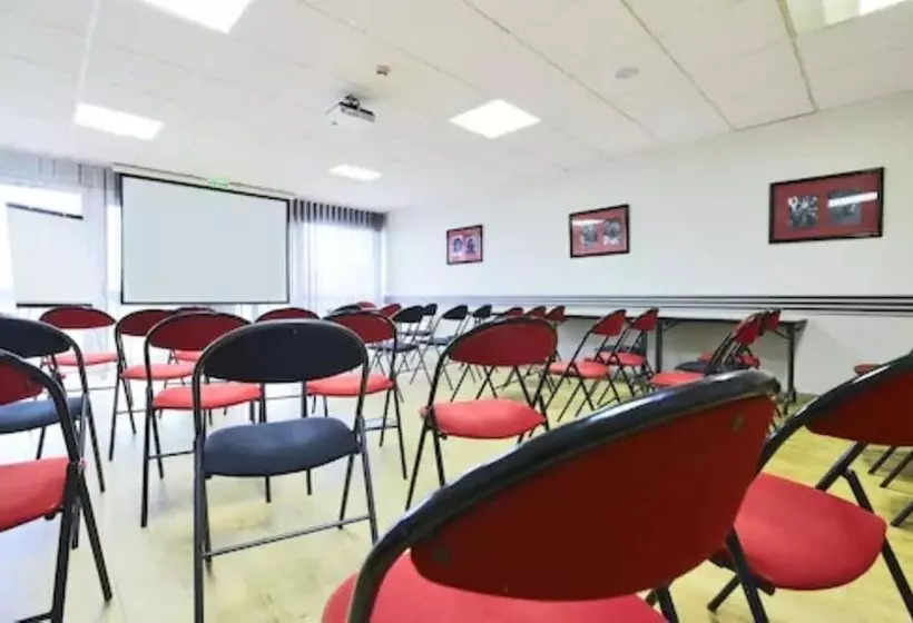 酒店 Kyriad Rouen Nord Mont Saint Aignan