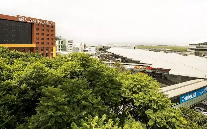 هتل Camino Real Aeropuerto