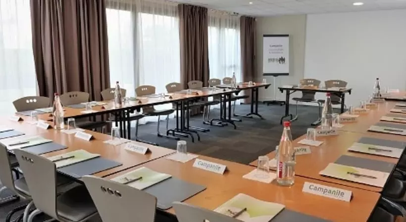 Отель Campanile Bordeaux Sud Hopital Haut Leveque   Pessac