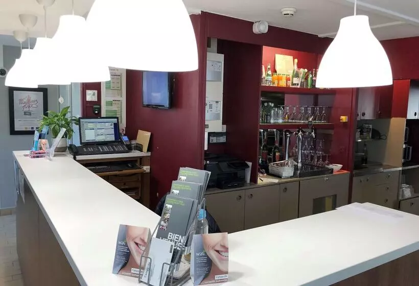 Отель Campanile Creil Villers Saint Paul