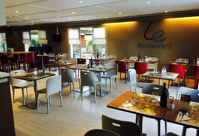 Отель Campanile Creil Villers Saint Paul