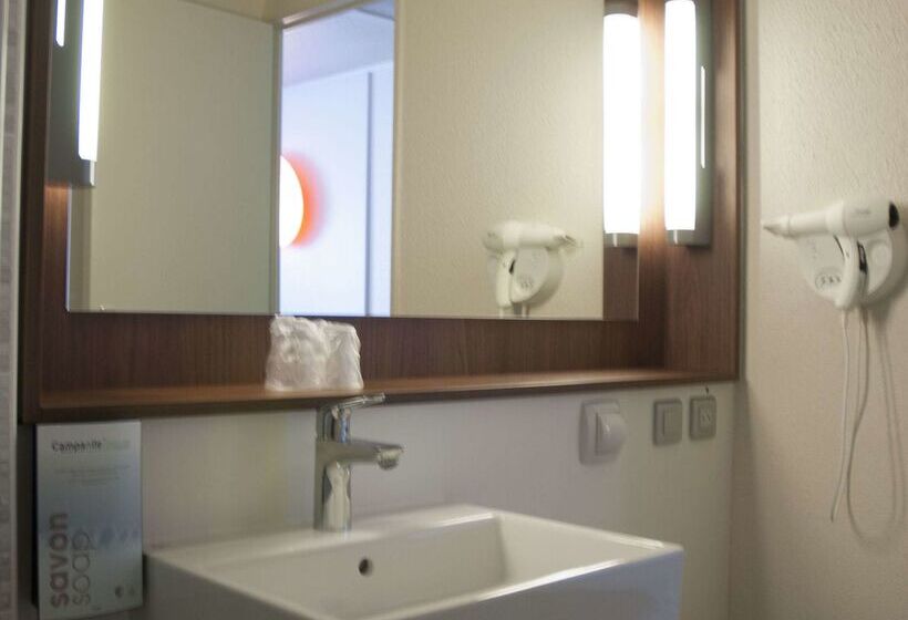 فندق Campanile Creil Villers Saint Paul