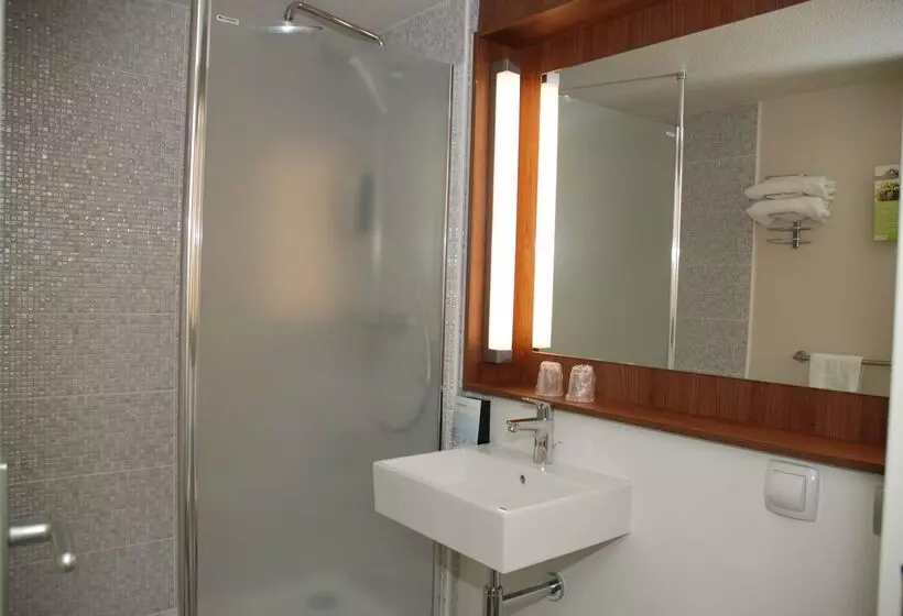 Отель Campanile Creil Villers Saint Paul