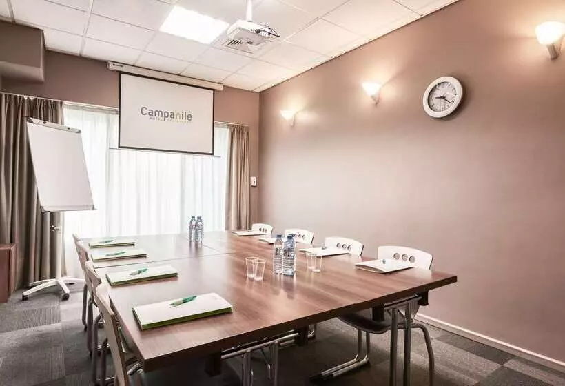 ホテル Campanile Krakow Old Town